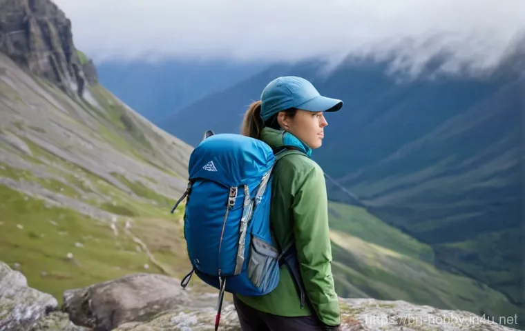 트레킹 여행지 - Image Prompt 1: Modern Trekker Discovering a Hidden Gem**